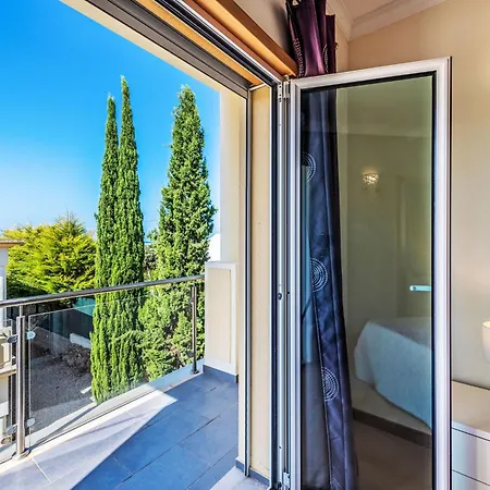 Parra By Interhome