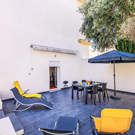 Semesterbostad Parra By Interhome